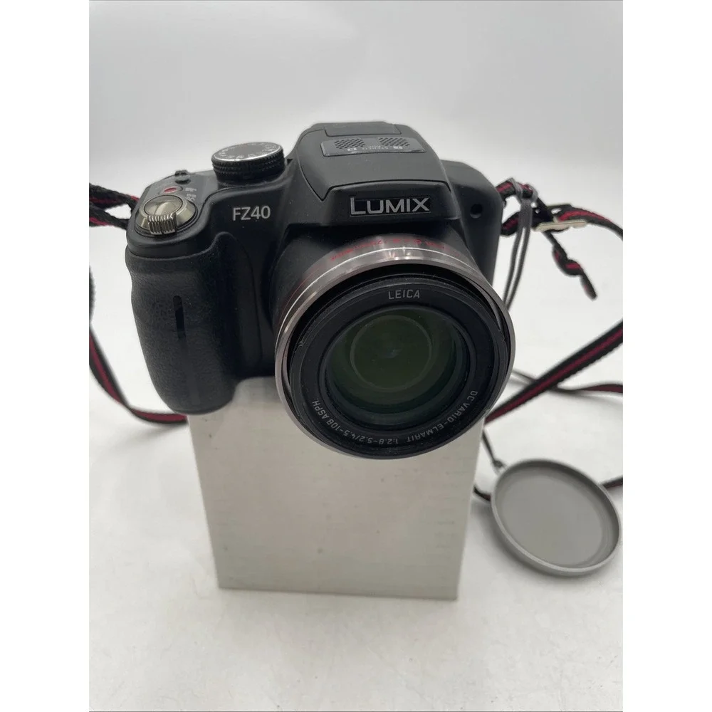 Panasonic Lumix DMC-FZ40 Digital Camera 14MP 24x Zoom+Battery+Charger+SD Card+